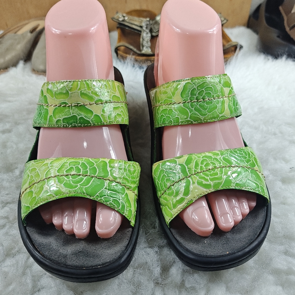 Mephisto Mobils Green Leather Flower Print 2-Strap Slide Sandals EU 39  US 8-8.5 - Picture 2 of 11